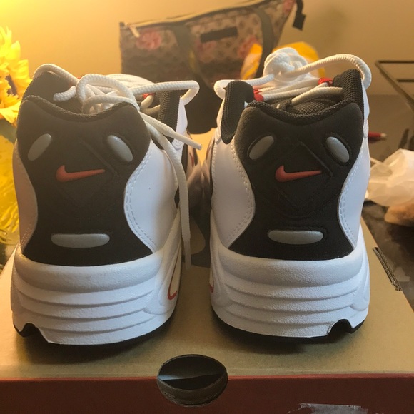 NIKE AIR MAX TRIAX - Picture 2 of 7